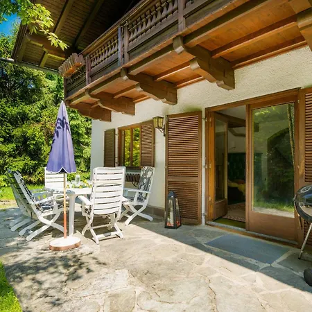 Levi By Alpine Host Helpers